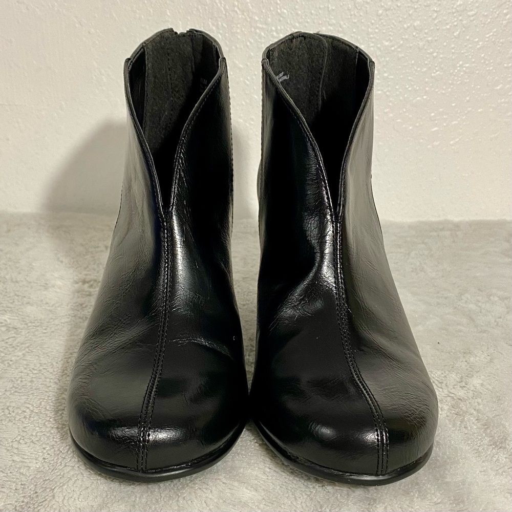Aerosoles Gum Drop Black Faux Leather Ankle Booties Women’s Size 9.5M - Picture 4 of 11